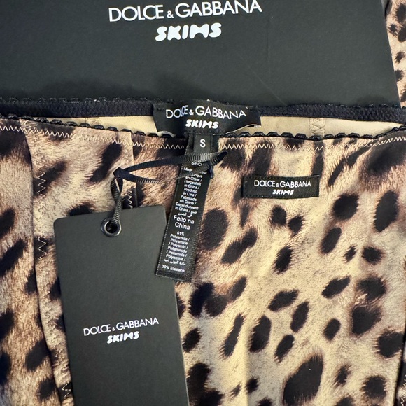 Dolce & Gabbana Pants - Dolce & Gabbana Leopard Print Leggings